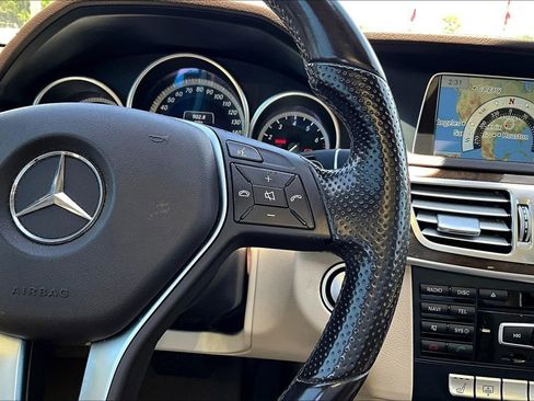 Used 2015 Mercedes-Benz E 350 4MATIC Sedan image 12