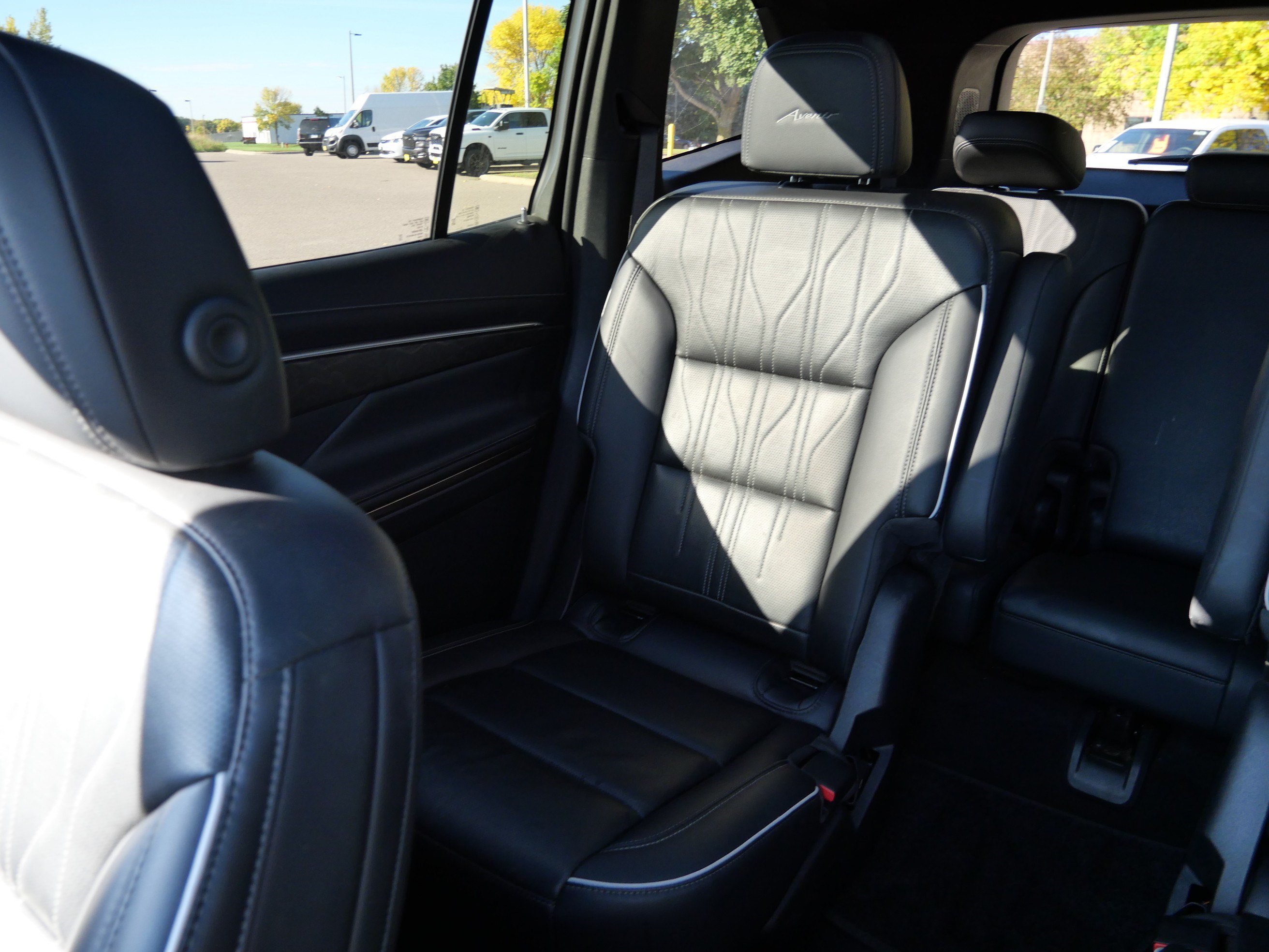 Used 2026 Buick Enclave Avenir w/ Super Cruise Package FWD image 12