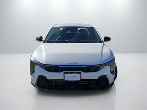 New 2025 Kia K4 GT-Line image 2