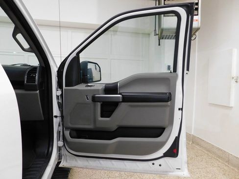 Used 2018 Ford F150 XLT w/ Heavy-Duty Payload Package image 78