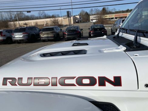 Certified 2025 Jeep Wrangler Unlimited Rubicon image 10