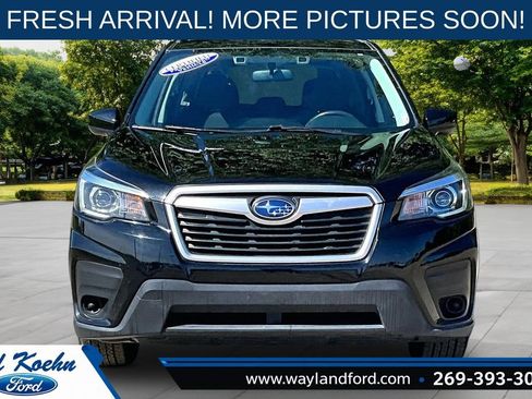 Used 2020 Subaru Forester Premium AWD/4WD image 3