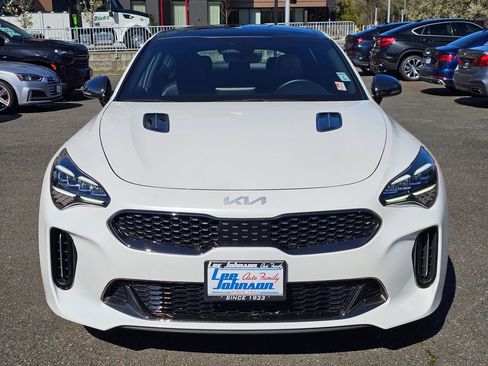 Used 2022 Kia Stinger GT1 AWD/4WD image 2