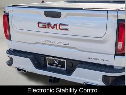 Used 2024 GMC Sierra 1500 Denali AWD/4WD image 9