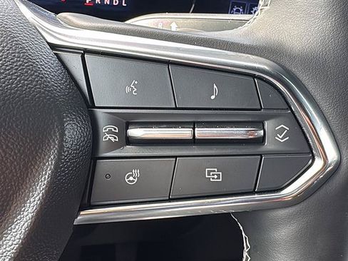 Used 2024 Chevrolet Traverse LT w/ Midnight/Sport Edition FWD image 19