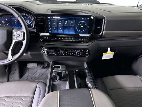 New 2026 Chevrolet Silverado 1500 ZR2 image 36