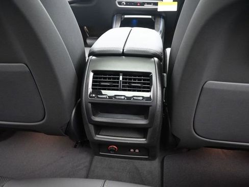 New 2025 BMW X5 xDrive50e image 27