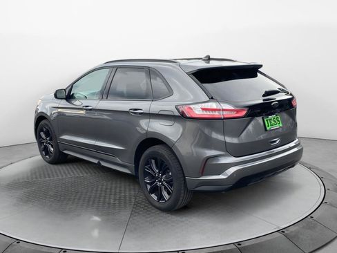 Certified 2022 Ford Edge SE w/ Black Appearance Package image 4