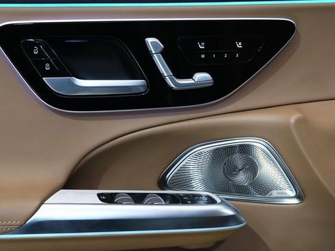 Certified 2024 Mercedes-Benz E 350 4MATIC Sedan w/ Airmatic Package image 3