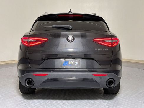 Used 2020 Alfa Romeo Stelvio w/ Nero Edizione RWD image 9
