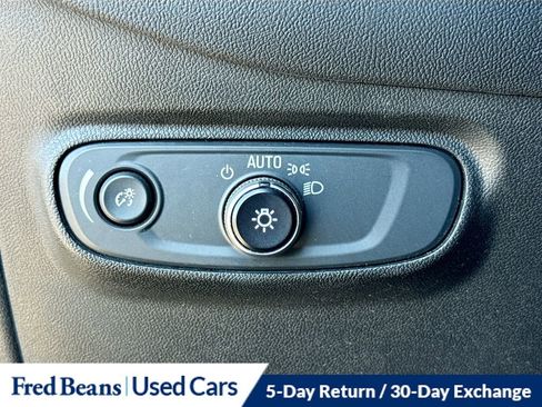 Used 2020 Chevrolet Equinox LT image 12