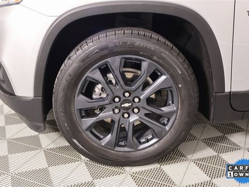 Used 2021 Chevrolet Traverse RS image 18