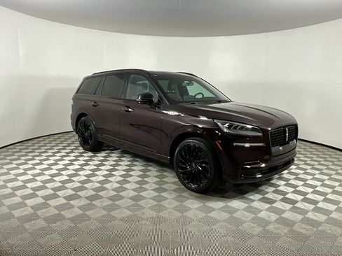 Used 2023 Lincoln Aviator Reserve w/ Jet Package image 6