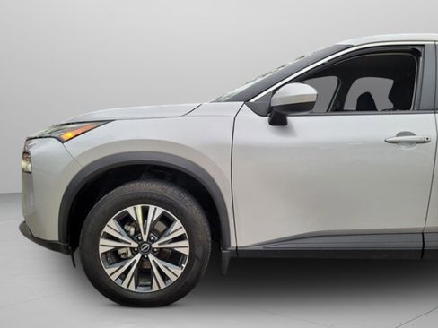 Used 2023 Nissan Rogue SV image 25