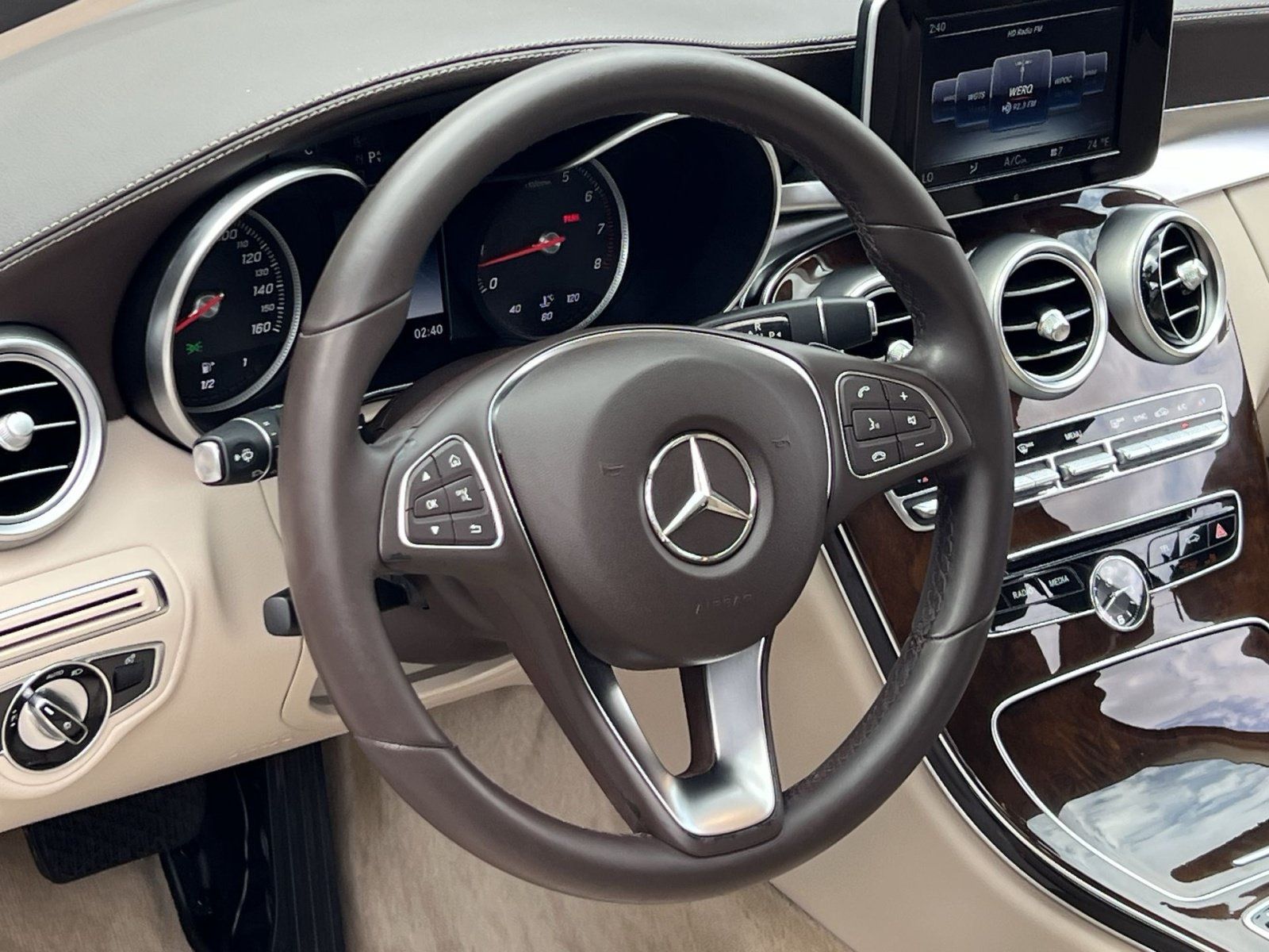 Used 2016 Mercedes-Benz C 300 4MATIC Sedan image 21