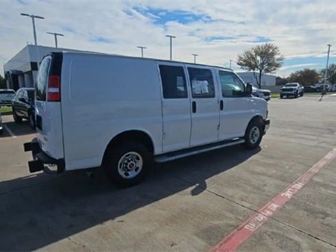 Used 2024 GMC Savana 2500 w/ Driver Convenience Package image 8