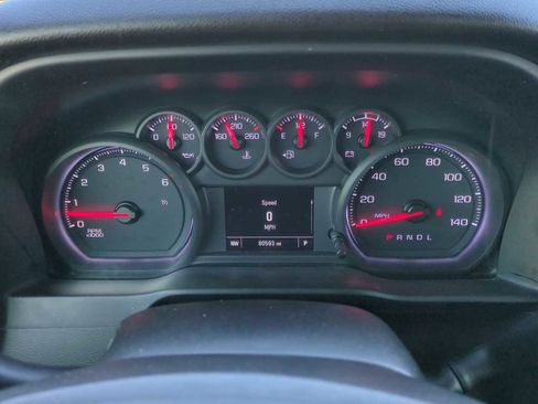 Used 2020 Chevrolet Silverado 1500 Custom w/ Custom Value Package image 11