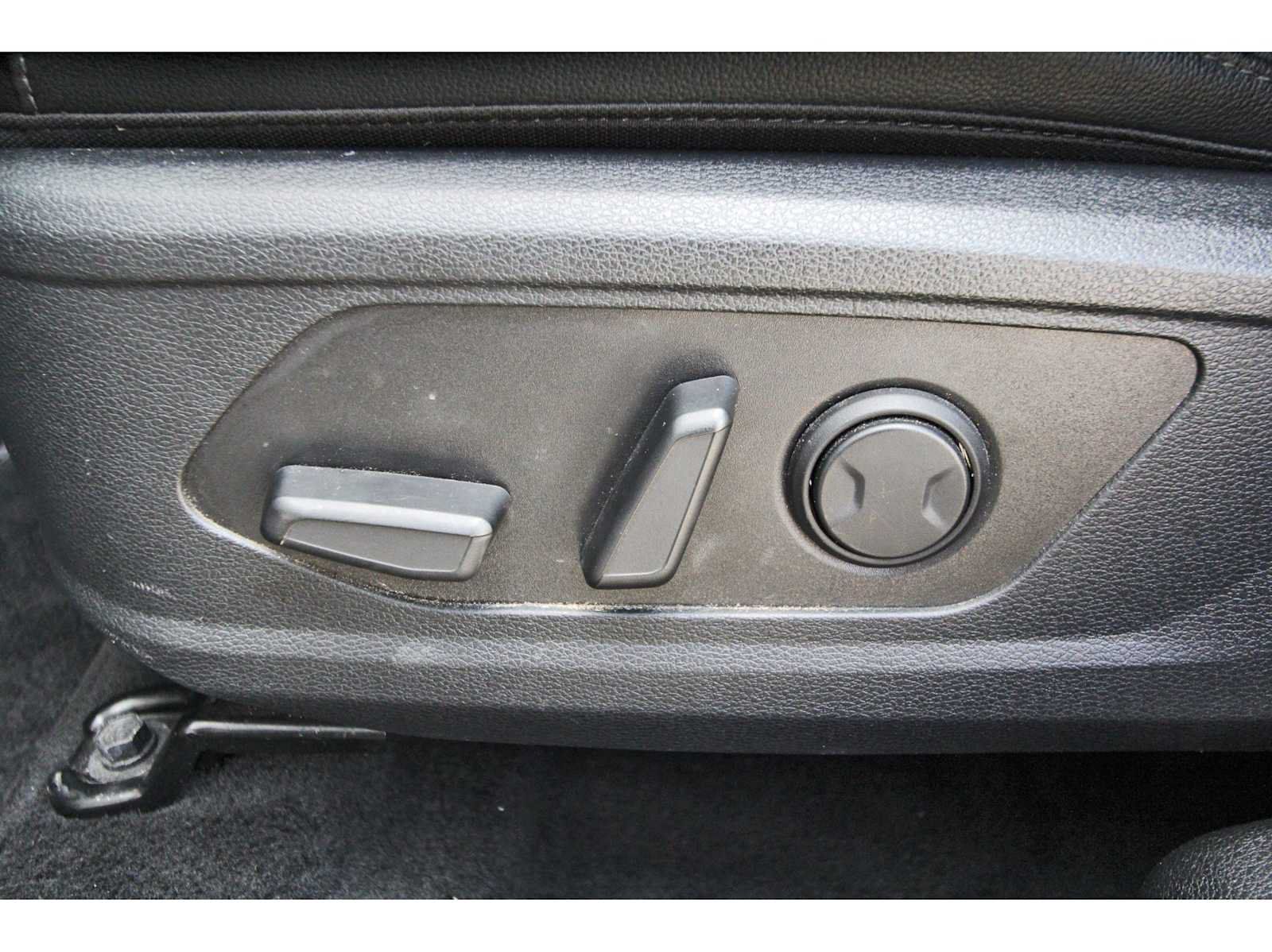 Used 2025 Kia Sportage X-Line AWD/4WD image 29