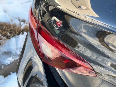 Used 2022 Alfa Romeo Giulia Veloce image 15