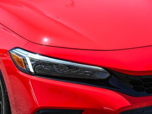 Used 2023 Honda Civic Sport image 11