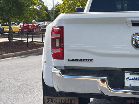 Used 2022 RAM 3500 Laramie AWD/4WD image 21