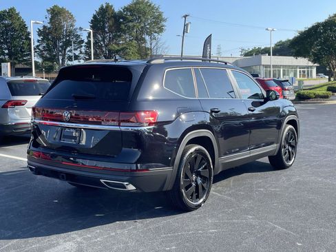 Certified 2026 Volkswagen Atlas SE w/ Panoramic Sunroof Package FWD image 7