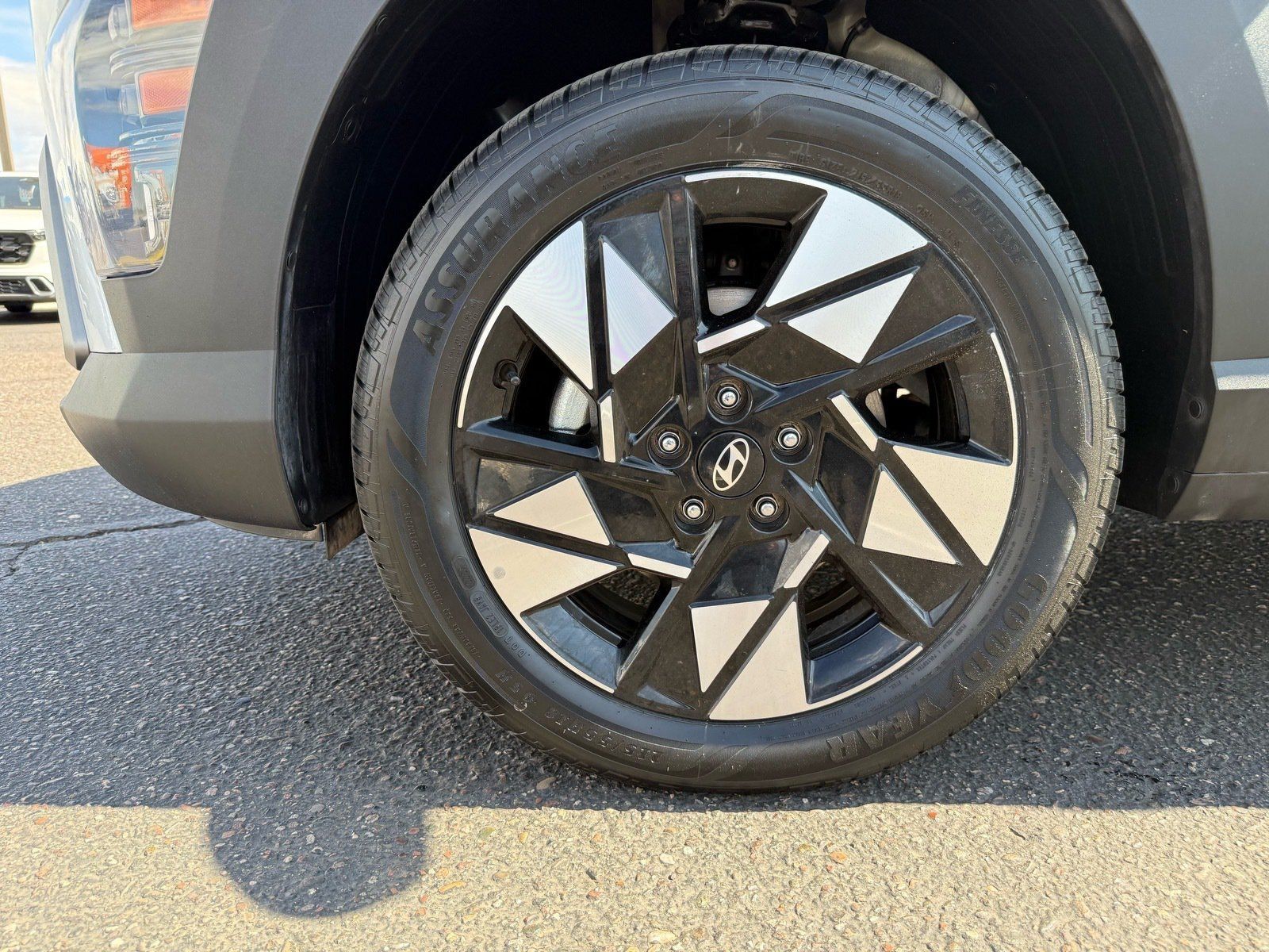 Used 2025 Hyundai Kona SEL AWD/4WD image 11