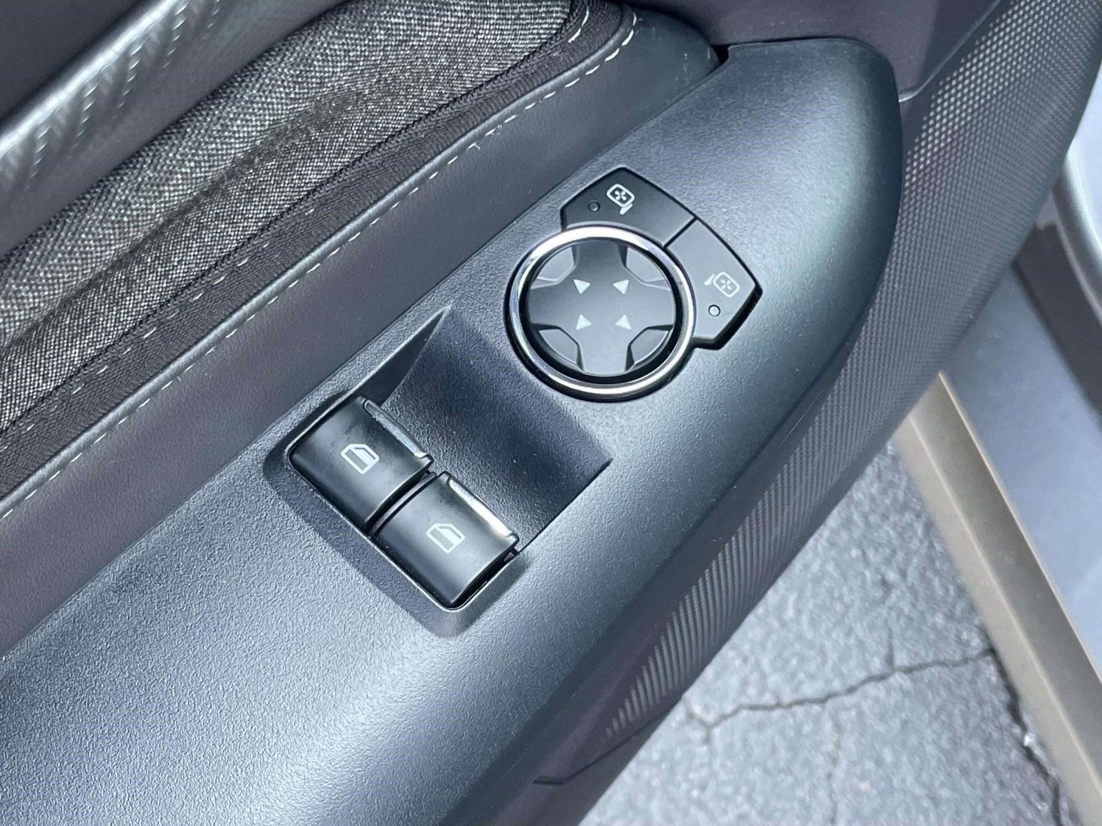 Used 2025 Ford Mustang GT RWD image 13