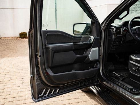 Used 2023 Ford F150 Platinum w/ FX4 Off-Road Package image 30