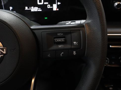 Certified 2025 Nissan Kicks S image 28