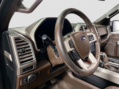 Used 2015 Ford F150 King Ranch image 10