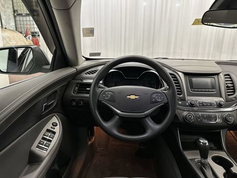 Used 2017 Chevrolet Impala LS FWD image 14