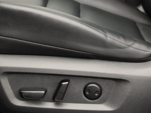 Certified 2022 Nissan Rogue SV w/ SV Premium Package image 23