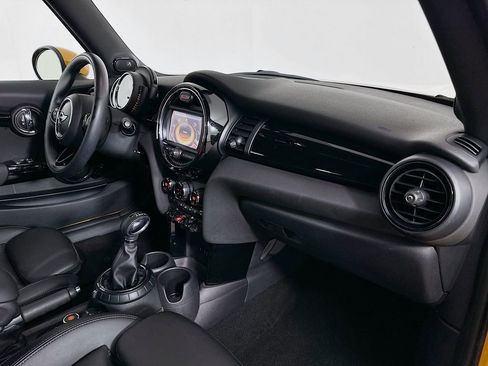 Used 2016 MINI Cooper S image 26