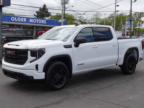 Used 2024 GMC Sierra 1500 Elevation AWD/4WD image 2