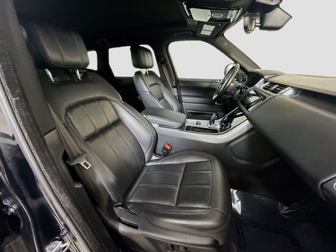 Used 2020 Land Rover Range Rover Sport SE image 29