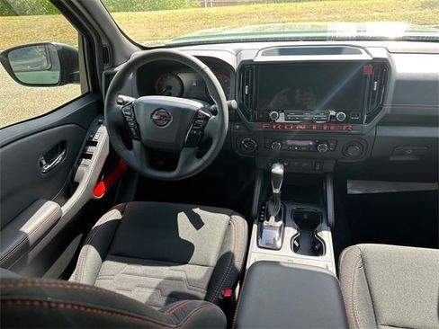 New 2025 Nissan Frontier PRO-4X w/ Pro Convenience Package image 22