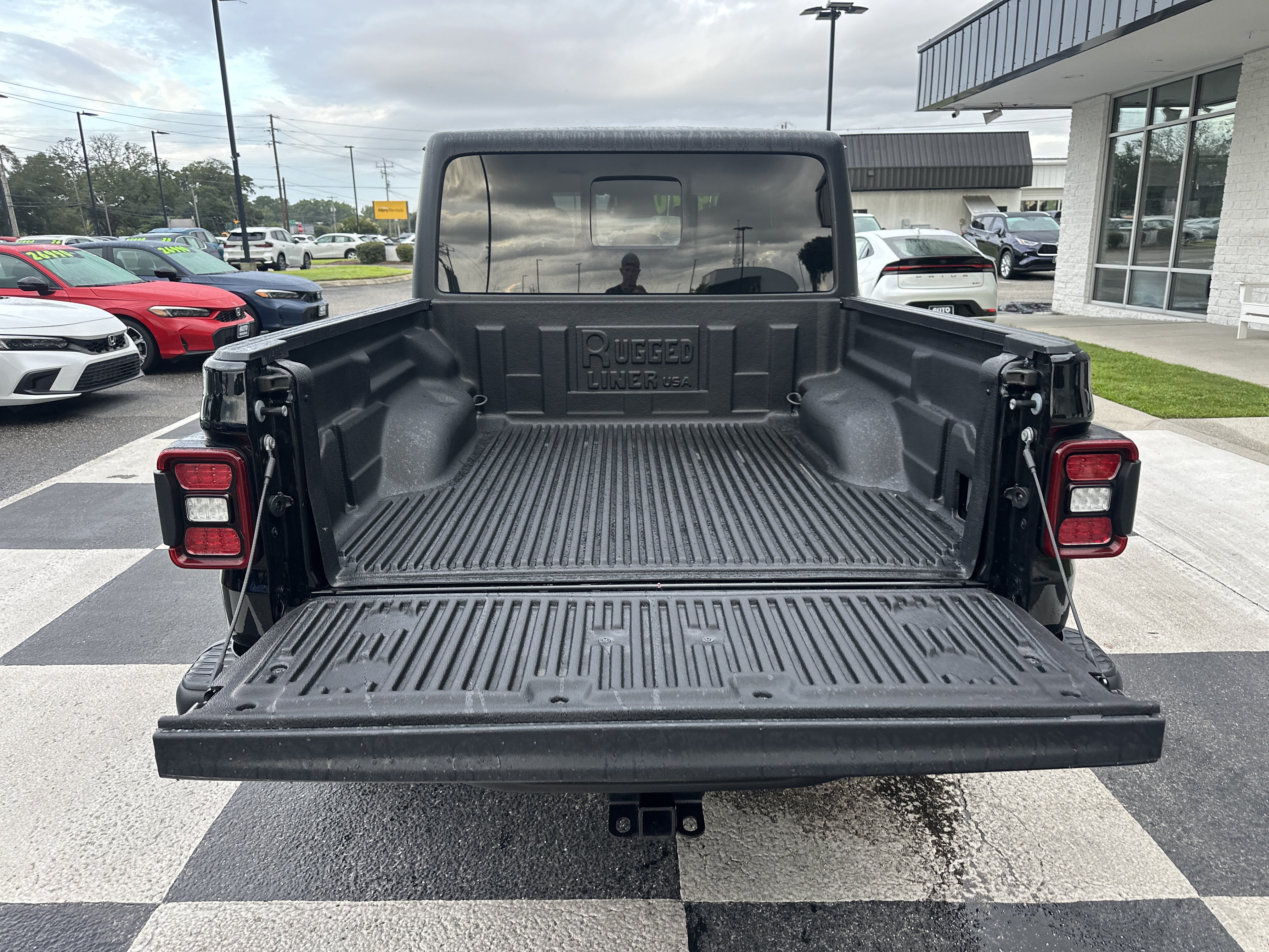 Used 2026 Jeep Gladiator Rubicon AWD/4WD image 11