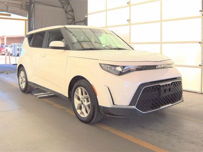 Used 2023 Kia Soul LX w/ Option Group 015
