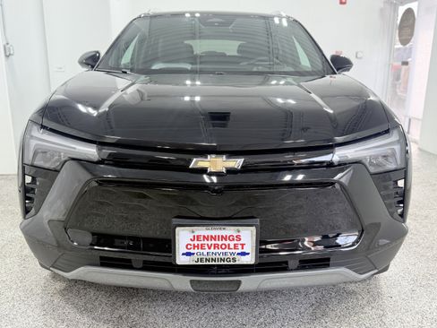 Used 2024 Chevrolet Blazer EV LT image 2