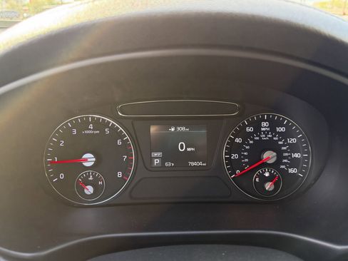 Used 2019 Kia Sorento AWD image 24