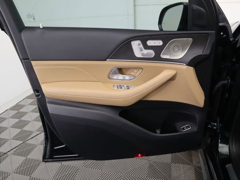 Used 2024 Mercedes-Benz GLE 450 4MATIC image 25