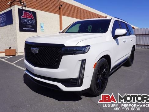 Used 2021 Cadillac Escalade Sport Platinum w/ LPO, ONYX Package image 29