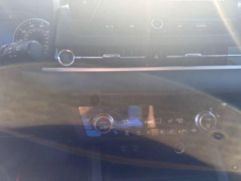 Used 2025 Mitsubishi Outlander ES AWD/4WD image 22