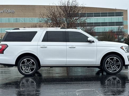 Used 2021 Ford Expedition Max Limited image 3