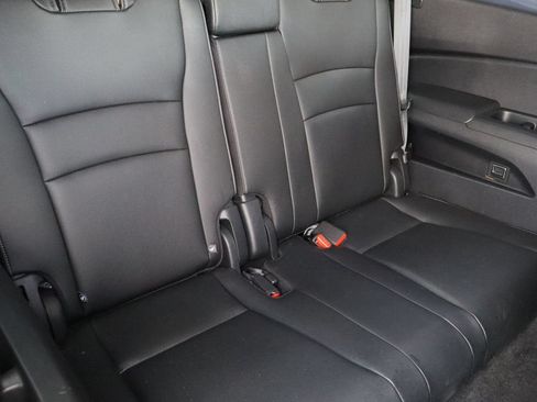 Used 2018 Honda Pilot Touring image 29