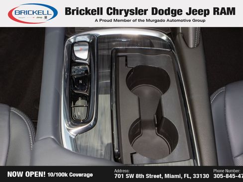 Used 2024 Buick Enclave Essence w/ Sport Touring Edition image 27