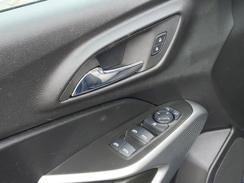 Used 2024 Chevrolet Trax LS w/ LS Convenience Package FWD image 16