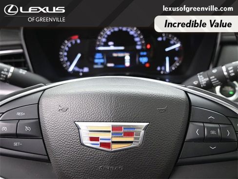 Used 2017 Cadillac XT5 Luxury w/ Driver Awareness Package image 14