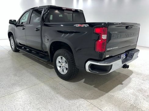 Used 2024 Chevrolet Silverado 1500 LT w/ Leather Package AWD/4WD image 3